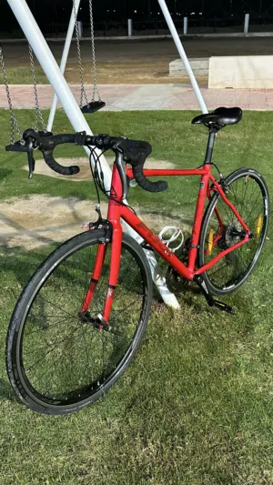 Road bike fuji 2.3 carbon fiber +Aluminium