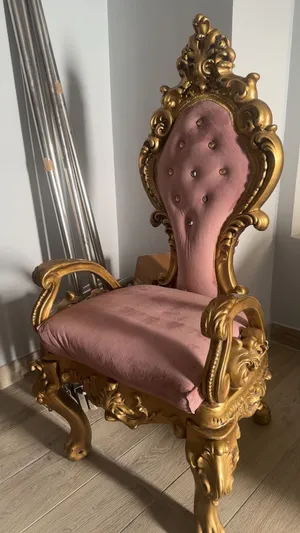 للبيع كرسي كلاسيكي for sale classic chair