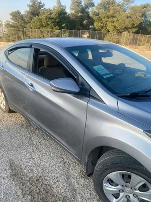 Used Hyundai Elantra in Zarqa