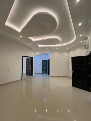 ستوديو و غرفه و صاله غرفتين و صاله بفيلا راقية مدينة شخبوط