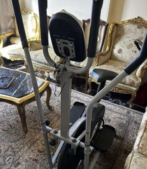 جهاز رياضي دراجه كارديو شركه كاروهاسون موديل 2025 الحجم تقريبا الطول 120cmتقريبا العرض 60cm تقريبا