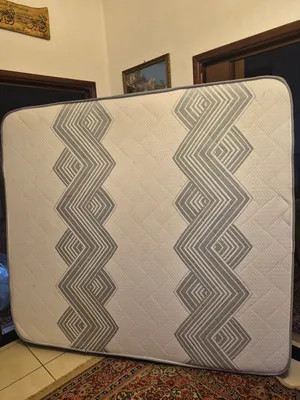فراش زوجي الماني نشاف . مستعمل . مقاس 180 * 200 . شبه جديد للبيع