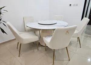 dining table with 5 seat