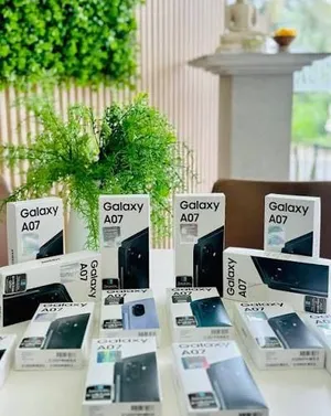 Samsung A07 (64GB/128GB) جديد كفالة الوكيل