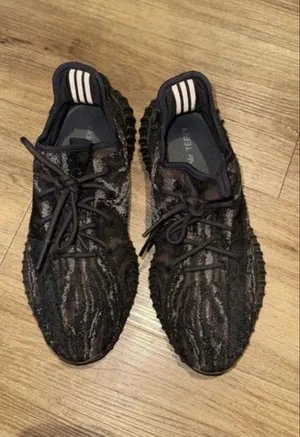Adidas Yeezy Boost 350 V2 Low MX Rock Preowned -Size 44 2/3