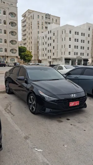 Sedan Hyundai in Dhofar