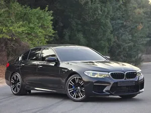 BMW M5 2019 KOREAN // 650H // PERFECT CONDITION // LOW MILEAGE