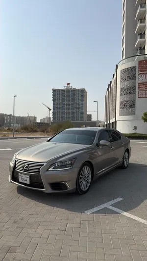Used Lexus LS in Ajman
