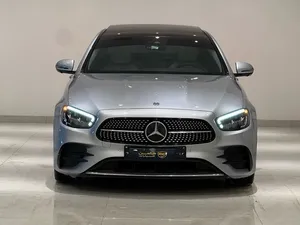 مرسيدس E350 2021 لون فضي