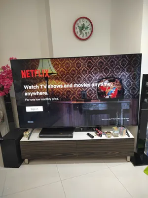 SAMSUNG 70 7 series TU7000 4k Crystal UHDسامسونج