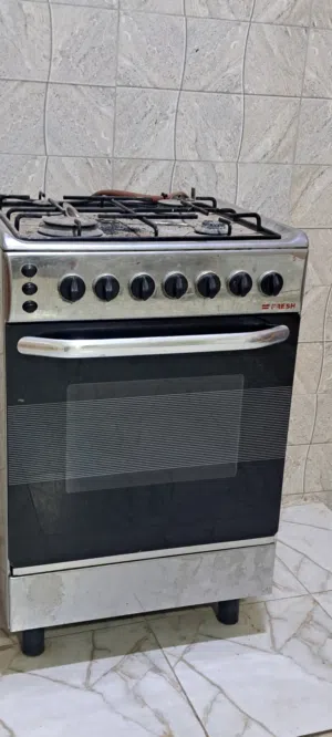 فرن غاز بحاله جيده