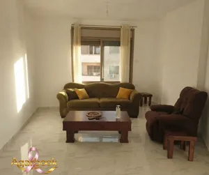 200 m2 3 Bedrooms Apartments for Rent in Ramallah and Al-Bireh Al Irsal St.
