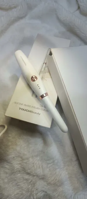 أداة تقويس الرموش الحرارية الكهربائية (Heated Eyelash Curler) من العلامة التجارية TOUCHBeauty (موديل