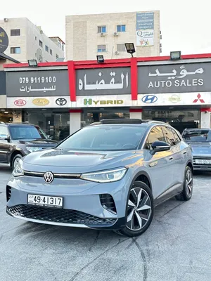 VOLKSWAGEN ID4 CROZZ PRO/2022 عداد قليل / piano black / فتحة متحركة