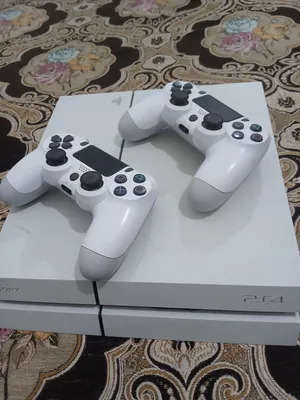 بلاستيشن 4 للبيع