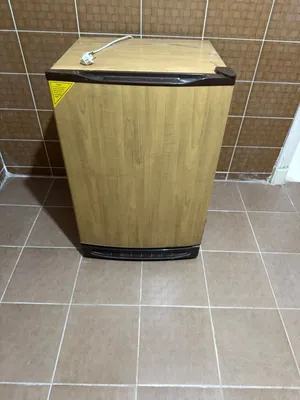 ديب فريزر مستعمل ماركة الاسكا عمودي 3 ادراج للبيع