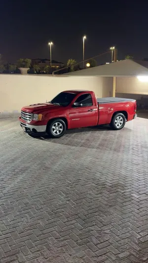Used GMC Sierra in Abu Dhabi