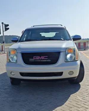 GMC YOCON SLT GCC جي ام سي يوكن فل مواصفات