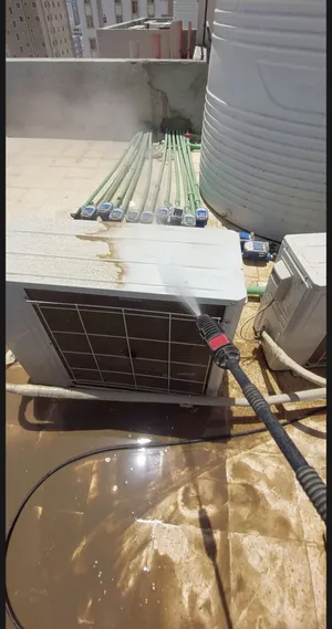 عرض 4 ريال غسيل وتنظيف المكيفات داخل وخارج بمكينة البريشر ضغط عالي وحل مشكلة تقطير المياه داخل الغرف