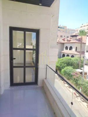 شقة مميزه للبيع طابق ثاني 175م في أجمل مناطق الشميساني / ref 1461