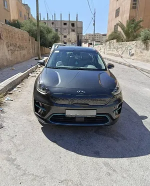 كيا نيرو ، 2021 فل كهرباء ، خمس مقاعد