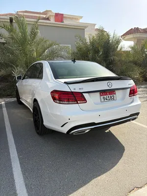 Mercedes-Benz E350 2014  310,000 km  AED 20,000