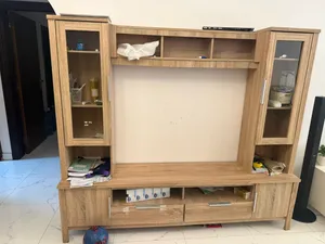 Tv unit for sale 18 riyal