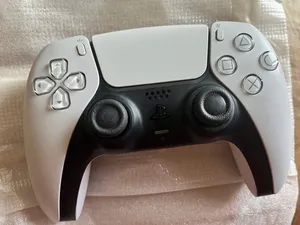 PS5 DualSense Controller