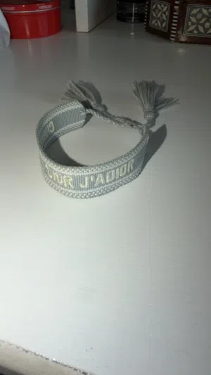 اسوارة Christian dior