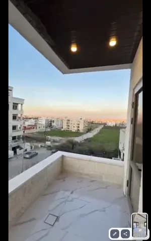 شقق للبيع في إربد دوار ثقافه خلف بن العميد ع مساحه 150متر حسب طابق دفعه