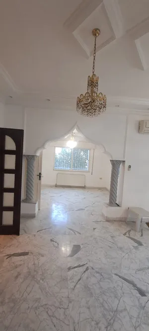 185 m2 3 Bedrooms Apartments for Sale in Amman Al Rabiah