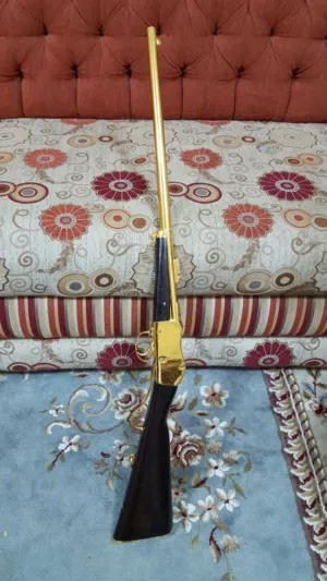 تحف ونوادر قديمه