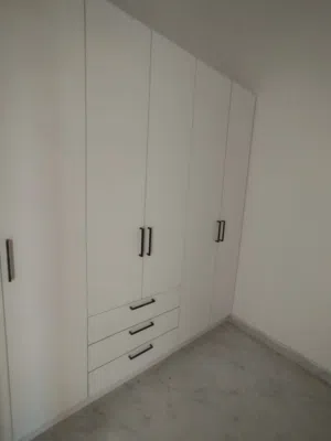 finishing carpenter and maintenance services