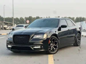 كرايسلر موديل 2020 لون اسود وارد امريكي بحاله ممتازه بحاله الوكاله جاهزه للتسجيل والاستخدام