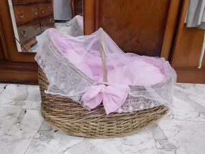 هوه مهد هوه هزاز حلو ويا هاي مال في بيتنا بنوته ما بي اي كسر و نضيف مكاني بصره قبله الي يريد يشوفه