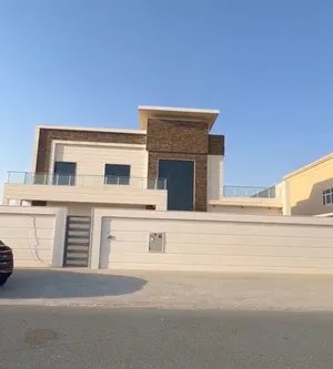 فيلا فاخرة للبيع في الحوشي - الشارقة مساحة 10,000 قدم 5 غرف ماستر + حديقة