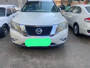 نيسان Pathfinder 2016