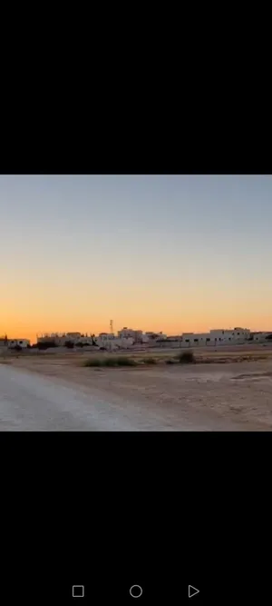 للبيع ارض بالمفرق بجانب جامعة ال البيت وكمباوند الحسبان