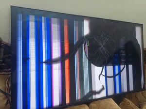 شاشه سامسونج 50انش سمارت حديثه جدا استخدام شهور مكسورة
