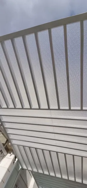 مظلات بولي كربونات