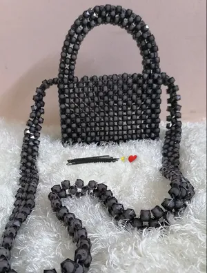 شنط هاند ميد مميزه للافراح والمناسبات والاعياد والخروجات