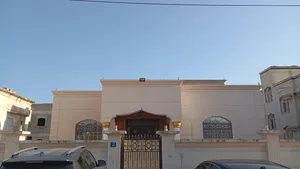 بيت للبيع سنه البناء 2012 مربع وا