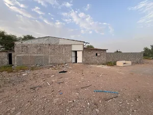 WAREHOUSE FOR RENT TOTAL 750m*2 with private yard easy access and monthly rent or yearly ava