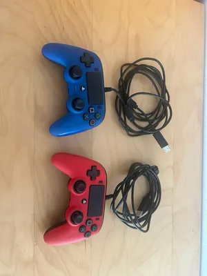 PS 4 controllers sell