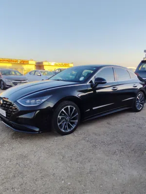 للبيع هيونداي سوناتا 2023 Limited أعلى فئة وارد أمريكي موديل 2023
