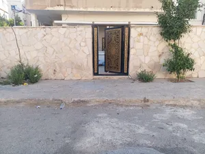 منزل شبه مستقل للبيع