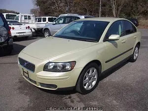 للبيع قطع غيار فولفو c30 و s 40