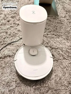 Deebot T9 robot for only 400 dhs