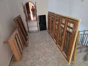 عدد 5 نوافد كبار كزيوني خشبي وباب  باعلي سعر كزيوني