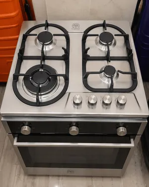 275 ( lagermania oven) 100 ( lagermania hob ) السعر كامل 375
